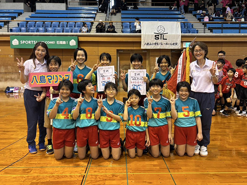 女子の部優勝:八島マリンズVB部 女子の部優勝:八島マリンズVB部