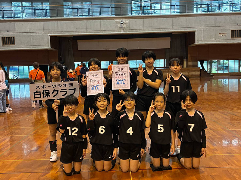 女子の部3位:スポーツ少年団白保バレーボールクラブ 女子の部3位:スポーツ少年団白保バレーボールクラブ