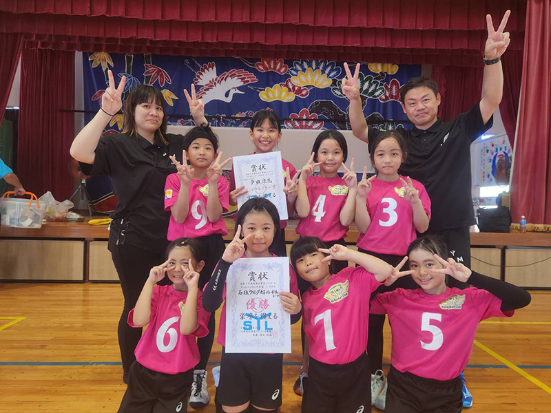 女子Cクラス混合の部優勝:石垣ウィング女子 女子Cクラス混合の部優勝:石垣ウィング女子