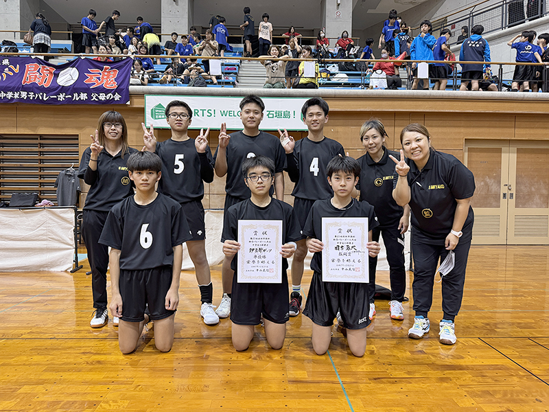 中学校男子の部準優勝:伊良部ガッツ 中学校男子の部準優勝:伊良部ガッツ